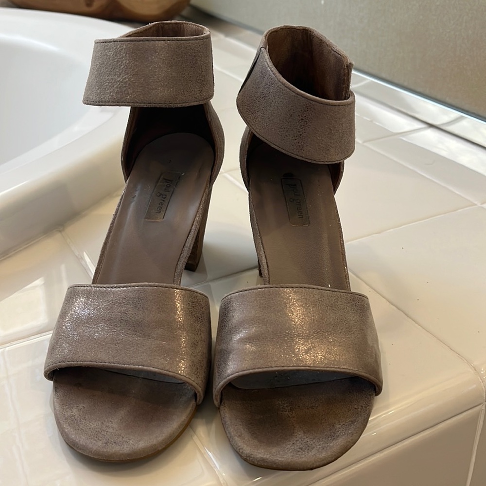 Matte pewter ankle sandal